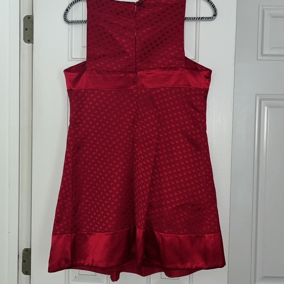 (A) NWT red Bebe dress size medium - Picture 4 of 7